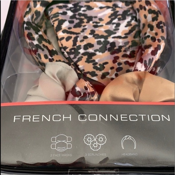 French Connection Face Mask Set - Picture 7 of 9